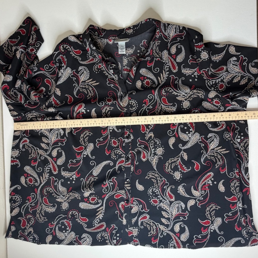 Catherines Paisley Button Front Blouse Size 4X Black Lightweight Comfy Office - Picture 7 of 7